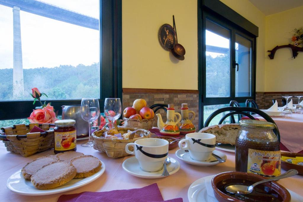 Hotel Restaurante Canero Buitenkant foto