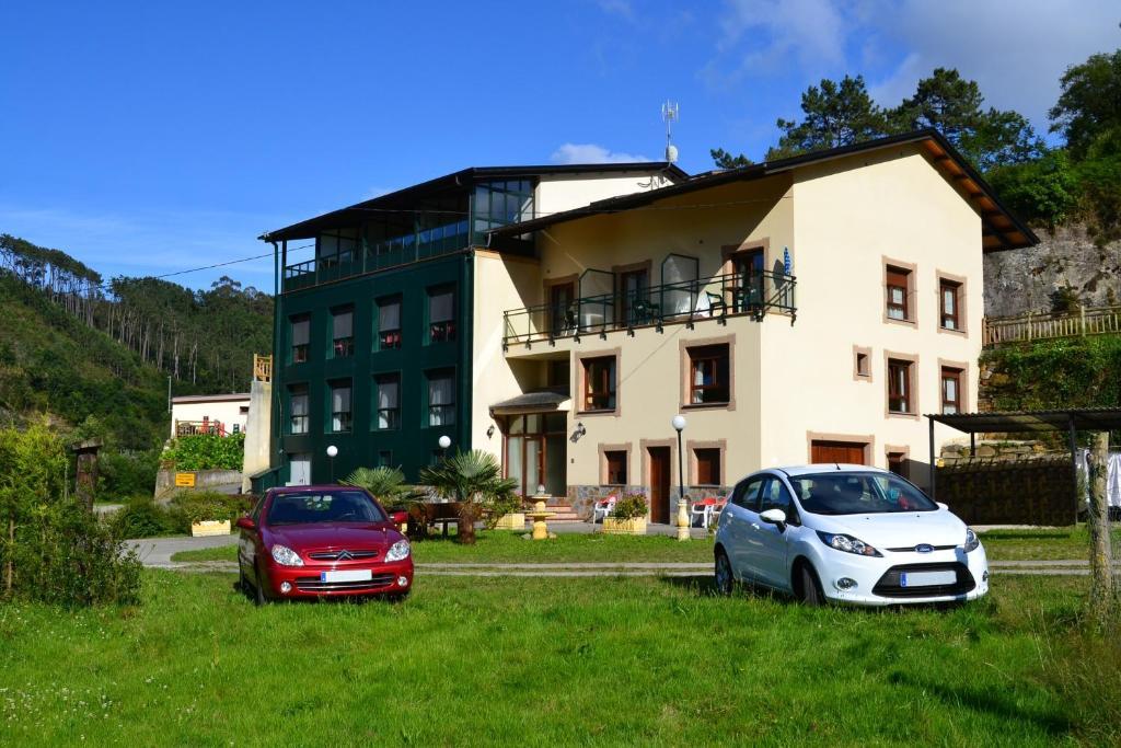 Hotel Restaurante Canero Buitenkant foto
